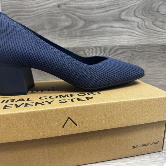 Burudani Women’s Low Chunky Block Heel Square Toe Knit Navy Blue Size 8.5 - Picture 6 of 9